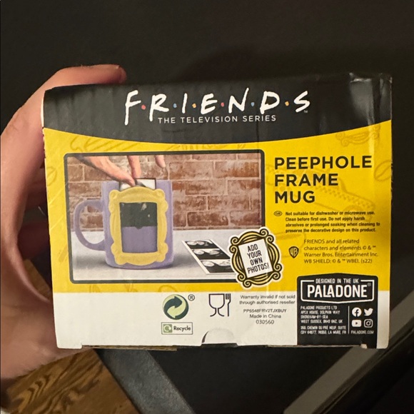 FRIENDS Photo Mug - Picture 3 of 3